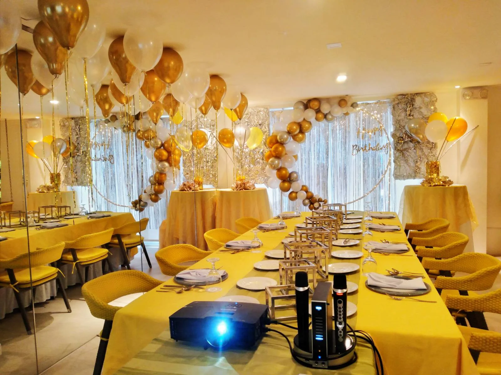 5 Tips on How to Host a Successful Event